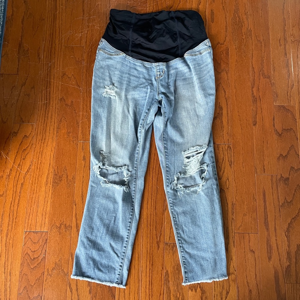 Isabel by Ingrid & Isabel Straight Crop Distressed Maternity Jean Size 6